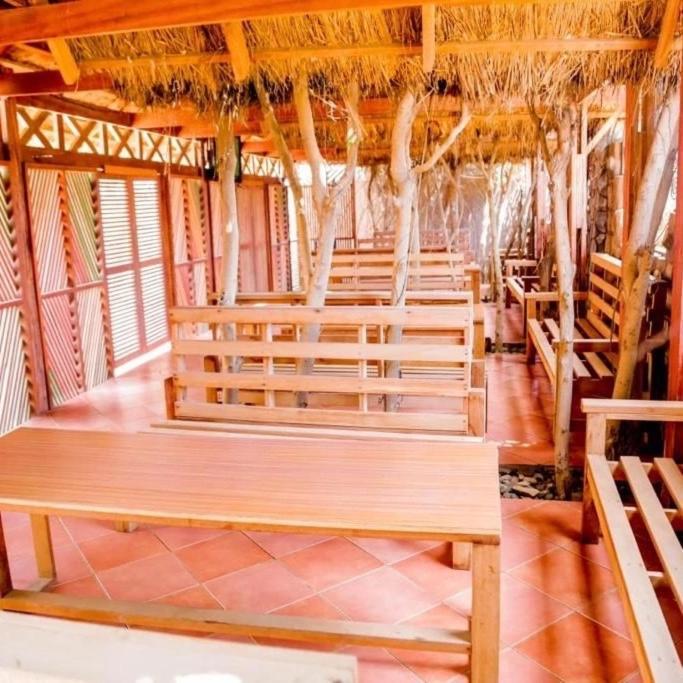 Dc Ambassadors Hotel Dawhwenya エクステリア 写真