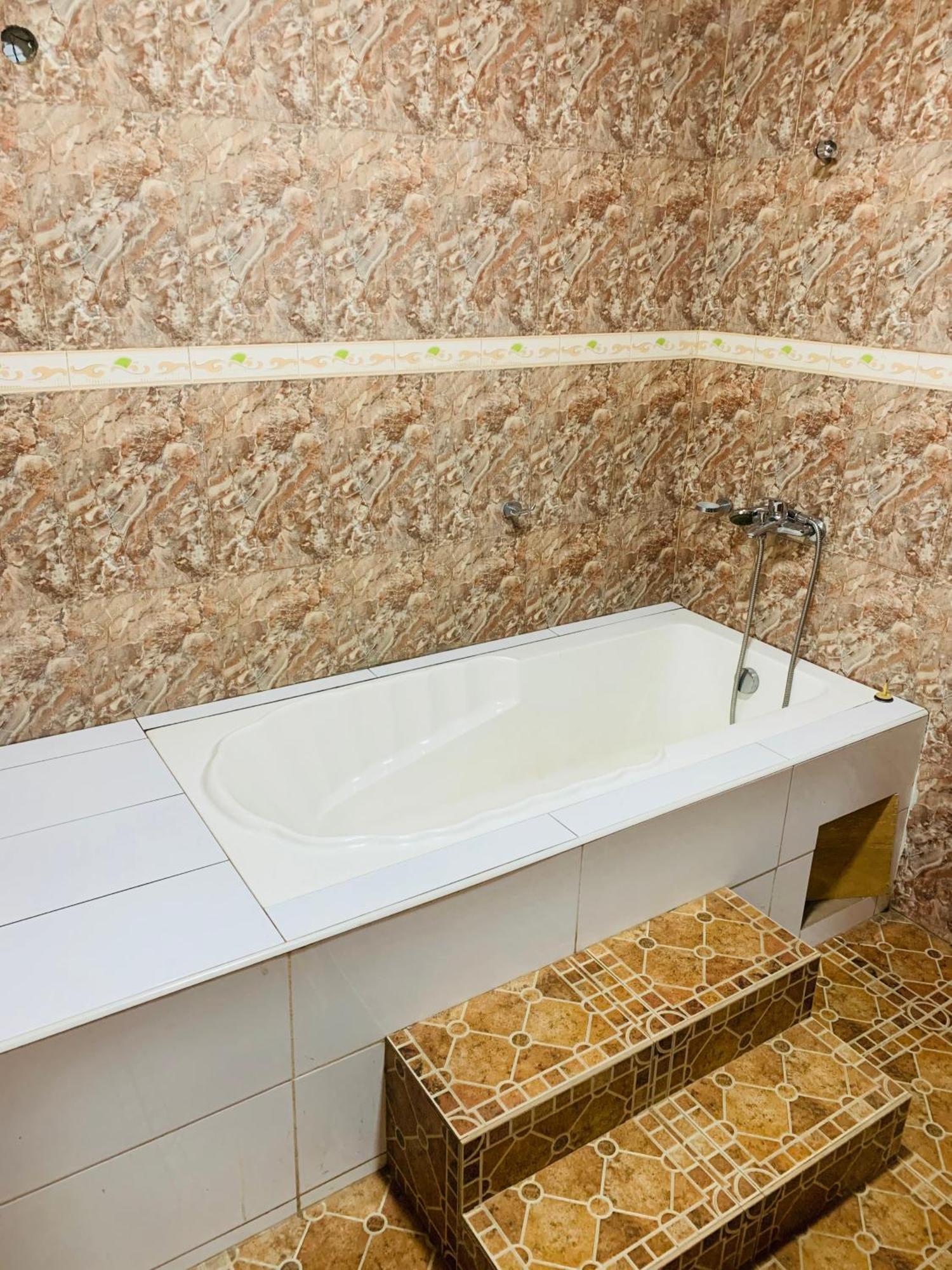 Dc Ambassadors Hotel Dawhwenya エクステリア 写真